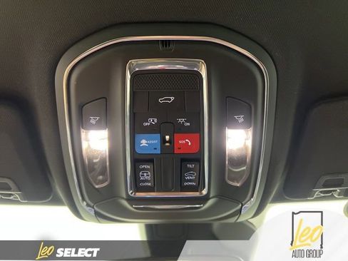 Used 2024 Jeep Grand Cherokee Altitude AWD/4WD image 29