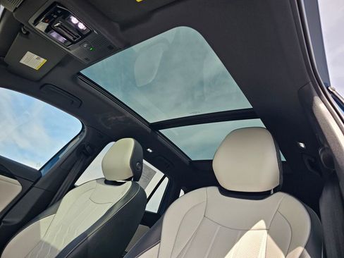 Certified 2025 Volkswagen Tiguan SEL R-Line AWD/4WD image 27