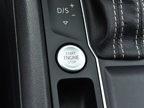 Used 2023 Volkswagen Atlas SE FWD image 16