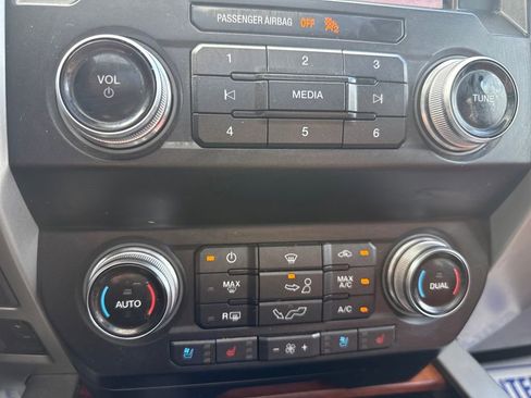 Used 2019 Ford F150 King Ranch w/ Equipment Group 601A Luxury image 53