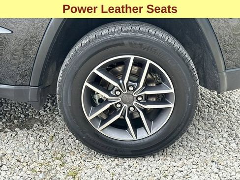Used 2022 Jeep Grand Cherokee Limited AWD/4WD image 9