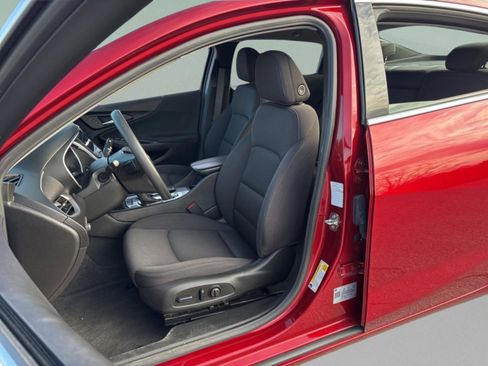 Used 2024 Chevrolet Malibu LT image 23