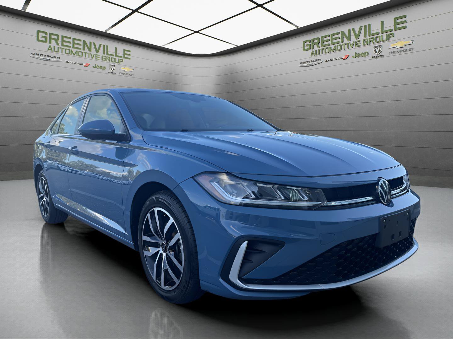 Used 2025 Volkswagen Jetta SE FWD image 8