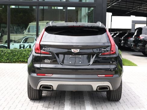 Used 2022 Cadillac XT4 Premium Luxury w/ Cold Weather Package FWD image 6