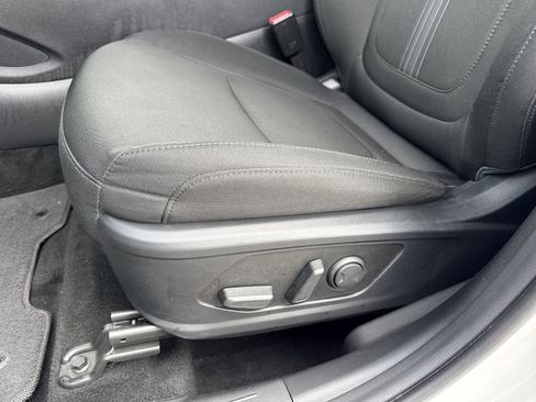 Used 2025 Hyundai Tucson SEL FWD image 17