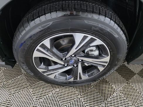 Certified 2025 Subaru Crosstrek 2.0i Premium AWD/4WD image 10