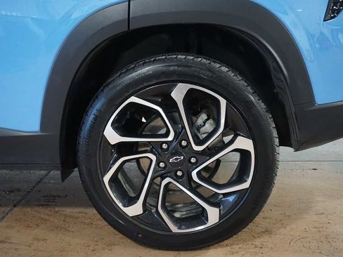 Used 2024 Chevrolet Trax RS w/ Sunroof Package image 10