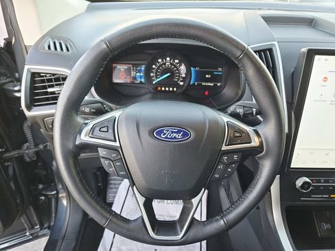 Used 2024 Ford Edge SEL image 18