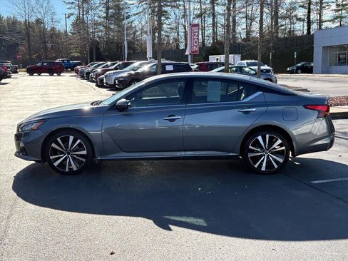 Used 2020 Nissan Altima 2.5 Platinum image 4