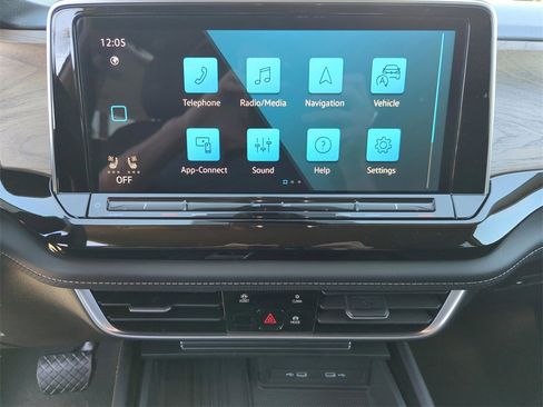 New 2026 Volkswagen Atlas SE image 27