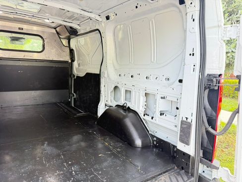 Used 2019 Ford Transit 250 130 Low Roof RWD image 12