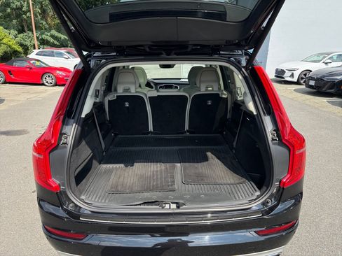 Used 2017 Volvo XC90 T6 Momentum w/ Vision Package AWD/4WD image 15