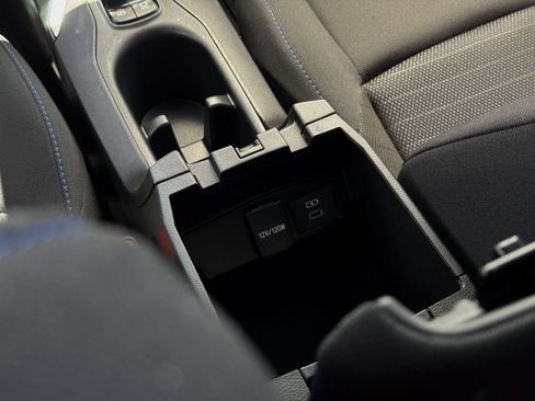 Used 2025 Toyota Corolla Cross AWD Hybrid image 19