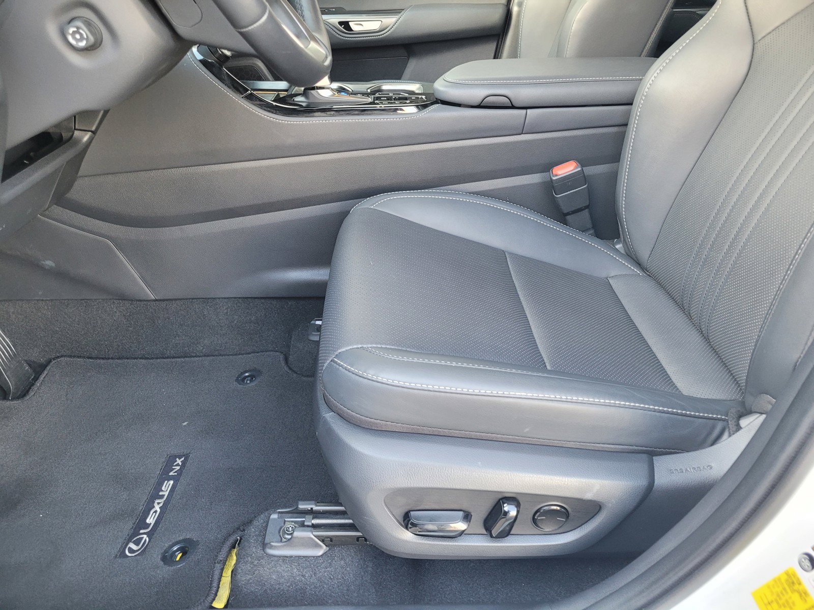 Certified 2026 Lexus NX 350h AWD w/ Accessory Package (2T) image 22