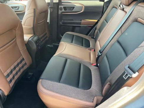 Certified 2025 Ford Bronco Sport Outer Banks w/ Outer Banks Tech Package+ AWD/4WD image 17