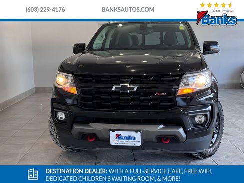 Used 2021 Chevrolet Colorado Z71 w/ Z71 Midnight Edition image 3