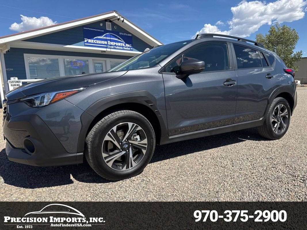 Used 2025 Subaru Crosstrek 2.5i Premium AWD/4WD image 2