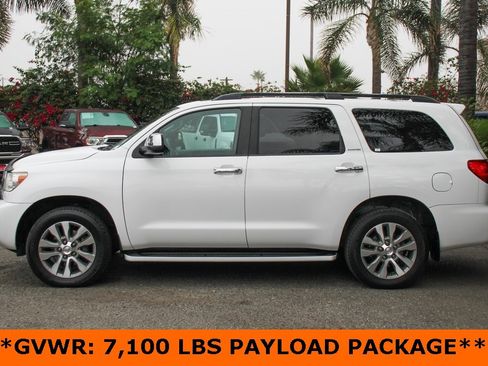 Used 2017 Toyota Sequoia Limited w/ Safety & Convenience Package image 5