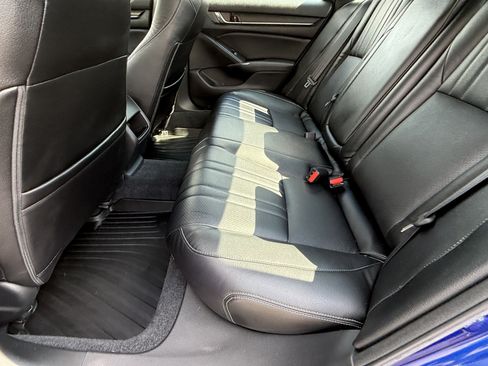 Used 2022 Honda Accord Sport image 16