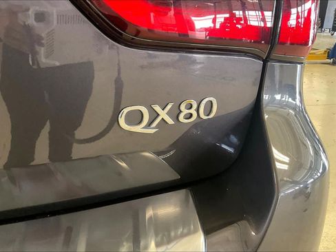 Used 2023 INFINITI QX80 Sensory w/ Cargo Package AWD/4WD image 31