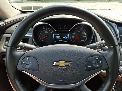 Used 2018 Chevrolet Impala LT FWD image 18