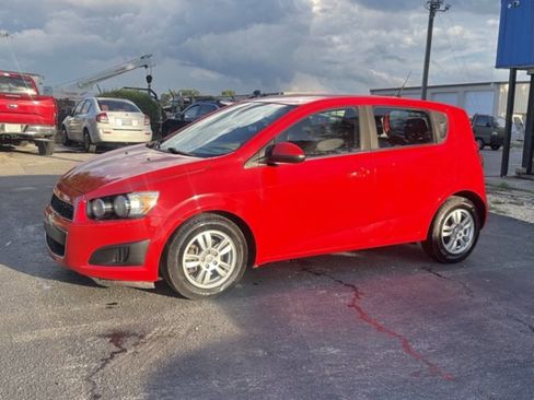 Used 2013 Chevrolet Sonic LT image 4