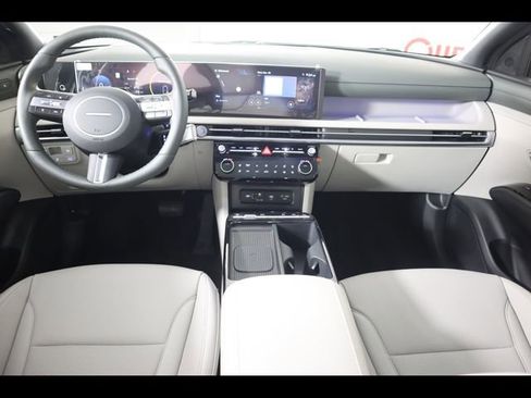 Used 2025 Hyundai Tucson Limited AWD/4WD image 18