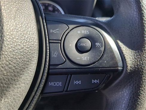 Used 2021 Toyota RAV4 XLE image 26