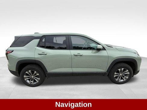 Used 2025 Chevrolet Equinox LT w/ Safety and Technology Package AWD/4WD image 7