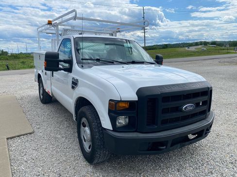 Used 2010 Ford F350 XL RWD image 3