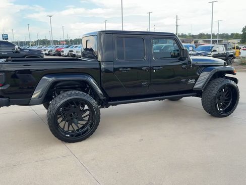 Used 2023 Jeep Gladiator Overland w/ Popular Equipment Package AWD/4WD image 8