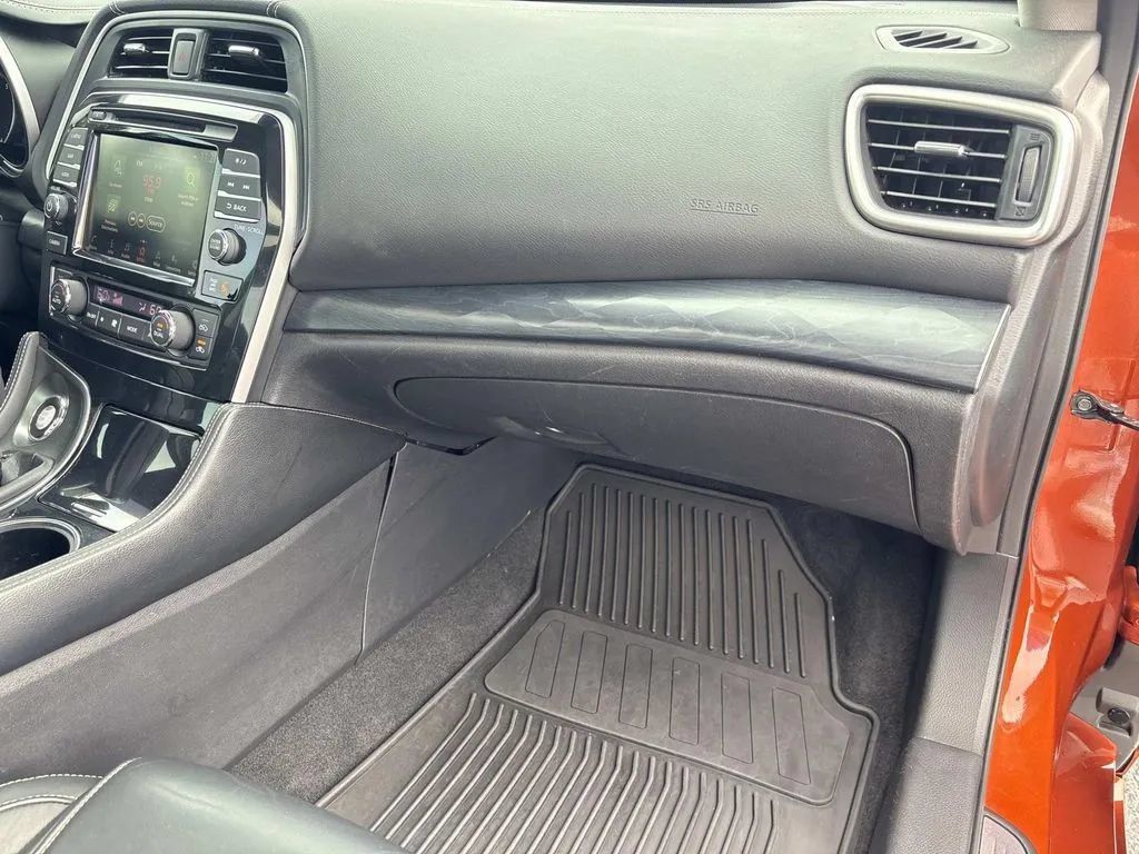 Used 2021 Nissan Maxima Platinum w/ Sport Mat Group FWD image 25