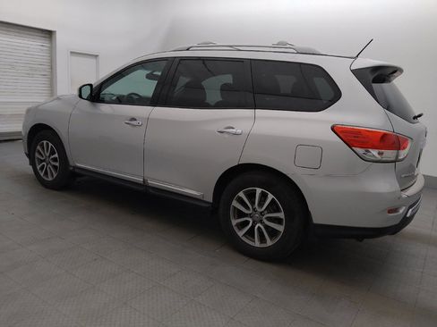 Used 2016 Nissan Pathfinder SL w/ Cargo Package AWD/4WD image 3