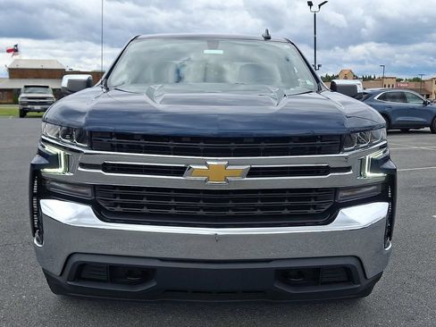 Used 2022 Chevrolet Silverado 1500 LT AWD/4WD image 2