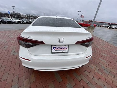 Certified 2025 Honda Civic Sport image 16