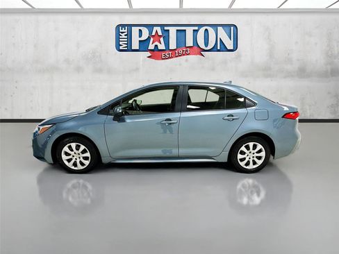 Used 2023 Toyota Corolla LE image 4