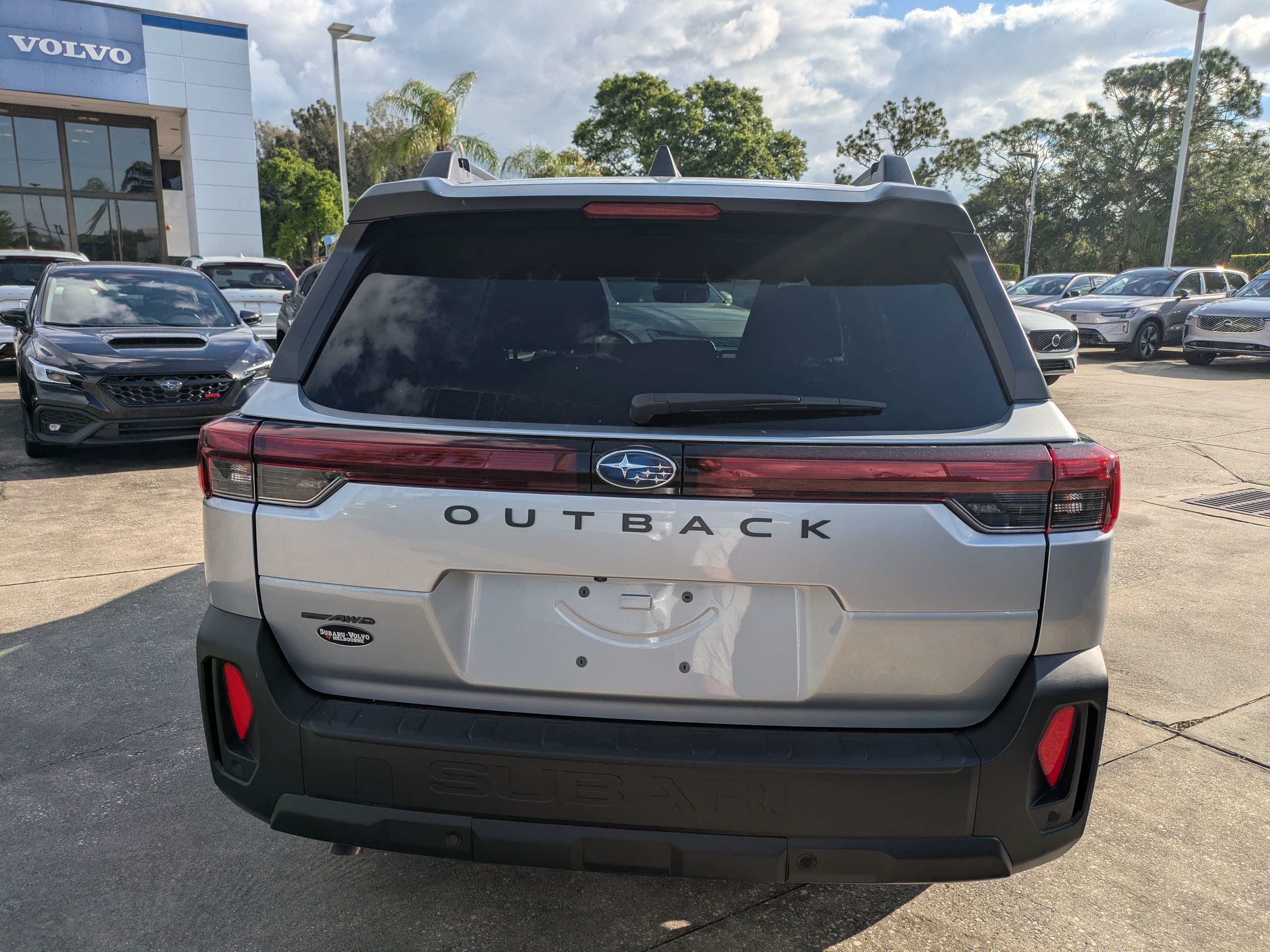 Used 2026 Subaru Outback Limited AWD/4WD image 5