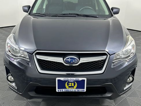 Used 2017 Subaru Crosstrek 2.0i Premium AWD/4WD image 3