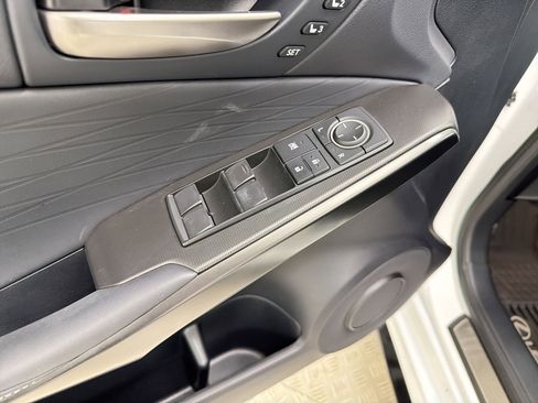 Used 2023 Lexus IS 350 F Sport w/ Navigation Package image 13