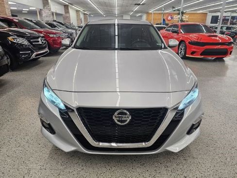 Used 2020 Nissan Altima 2.5 SL image 2