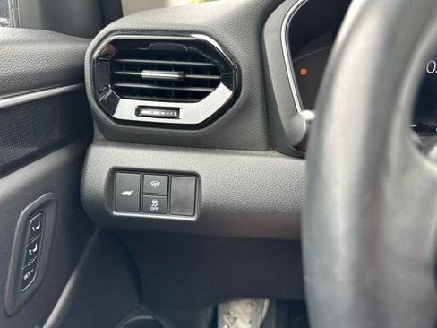 Used 2024 Honda Pilot Elite image 9