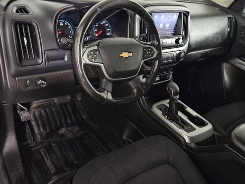 Used 2022 Chevrolet Colorado LT w/ Fleet Safety Package RWD image 3