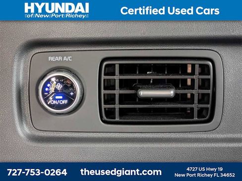 Used 2025 Hyundai Santa Fe Limited image 16