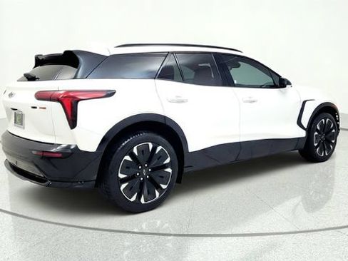 Used 2024 Chevrolet Blazer EV RS AWD/4WD image 9