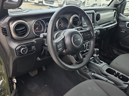 Used 2023 Jeep Wrangler Sport S image 22