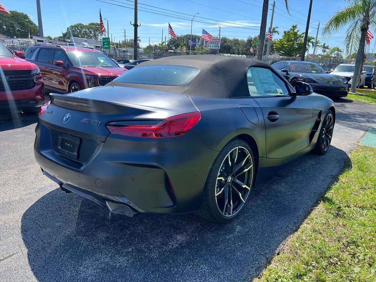 Used 2026 BMW Z4 M40i RWD image 7