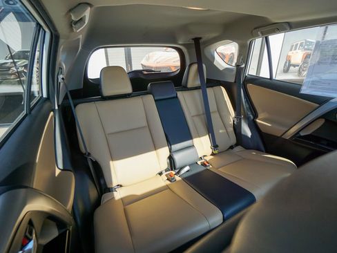 Used 2017 Toyota RAV4 Limited image 30