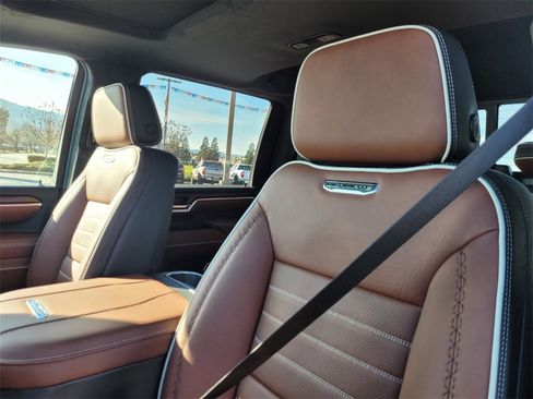 New 2026 GMC Sierra 2500 Denali Ultimate w/ Max Trailering Package image 12