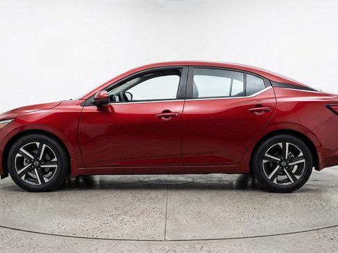 Used 2025 Nissan Sentra SV FWD image 5