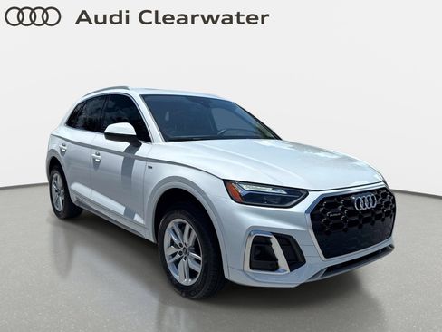 Used 2023 Audi Q5 2.0T Premium w/ Convenience Package AWD/4WD image 6